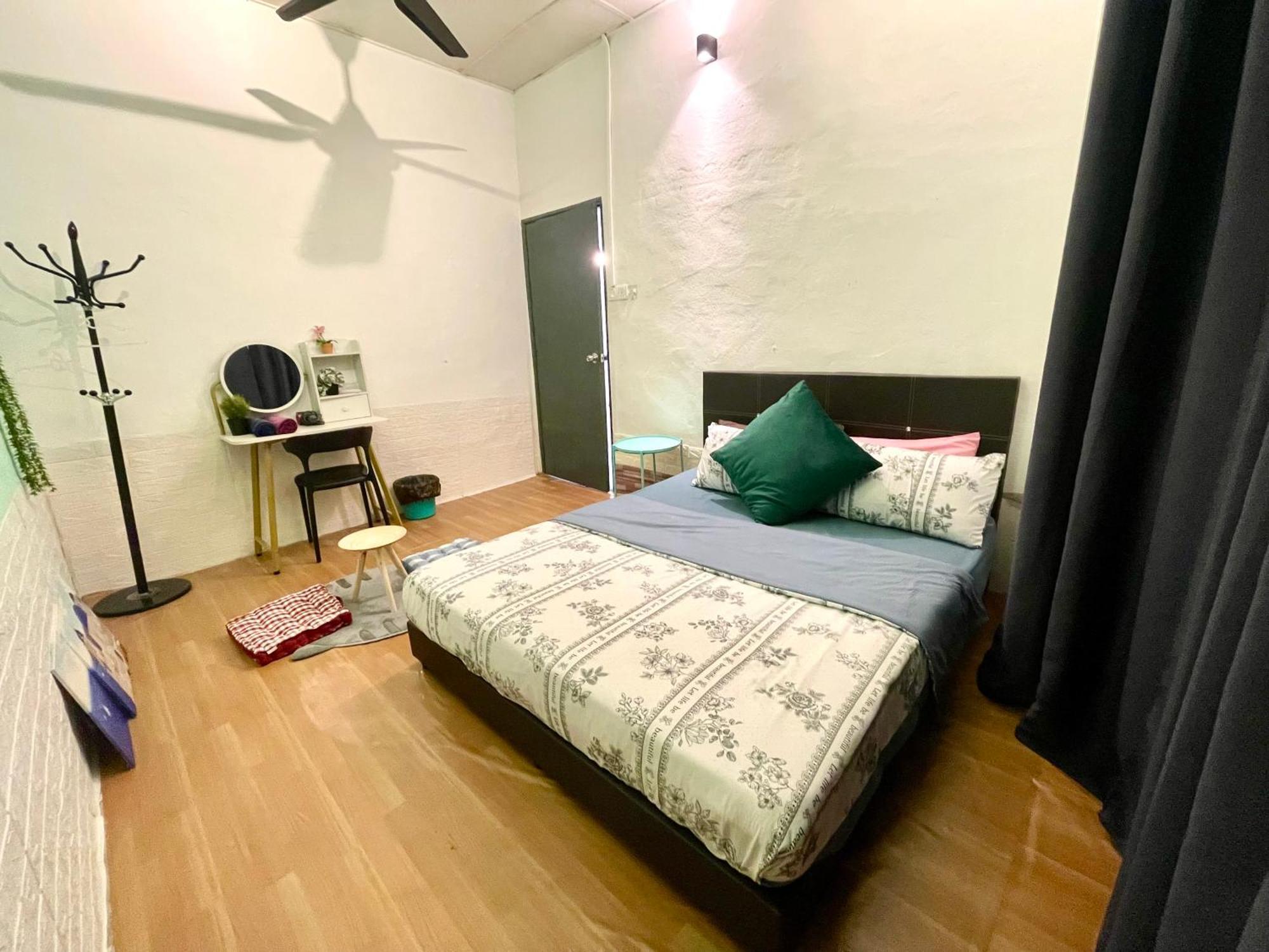 Entire Cozy Home 16 • 3 bedroom @ Alma Bukit Mertajam Buitenkant foto