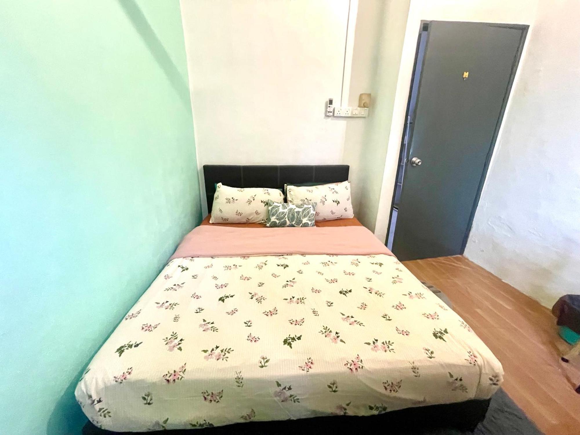 Entire Cozy Home 16 • 3 bedroom @ Alma Bukit Mertajam Buitenkant foto